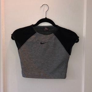Nike pro crop top
